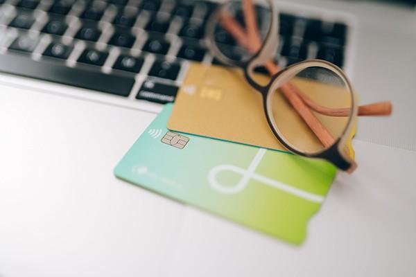 信用卡最长可以分多少期还款？怎么办理提前还款